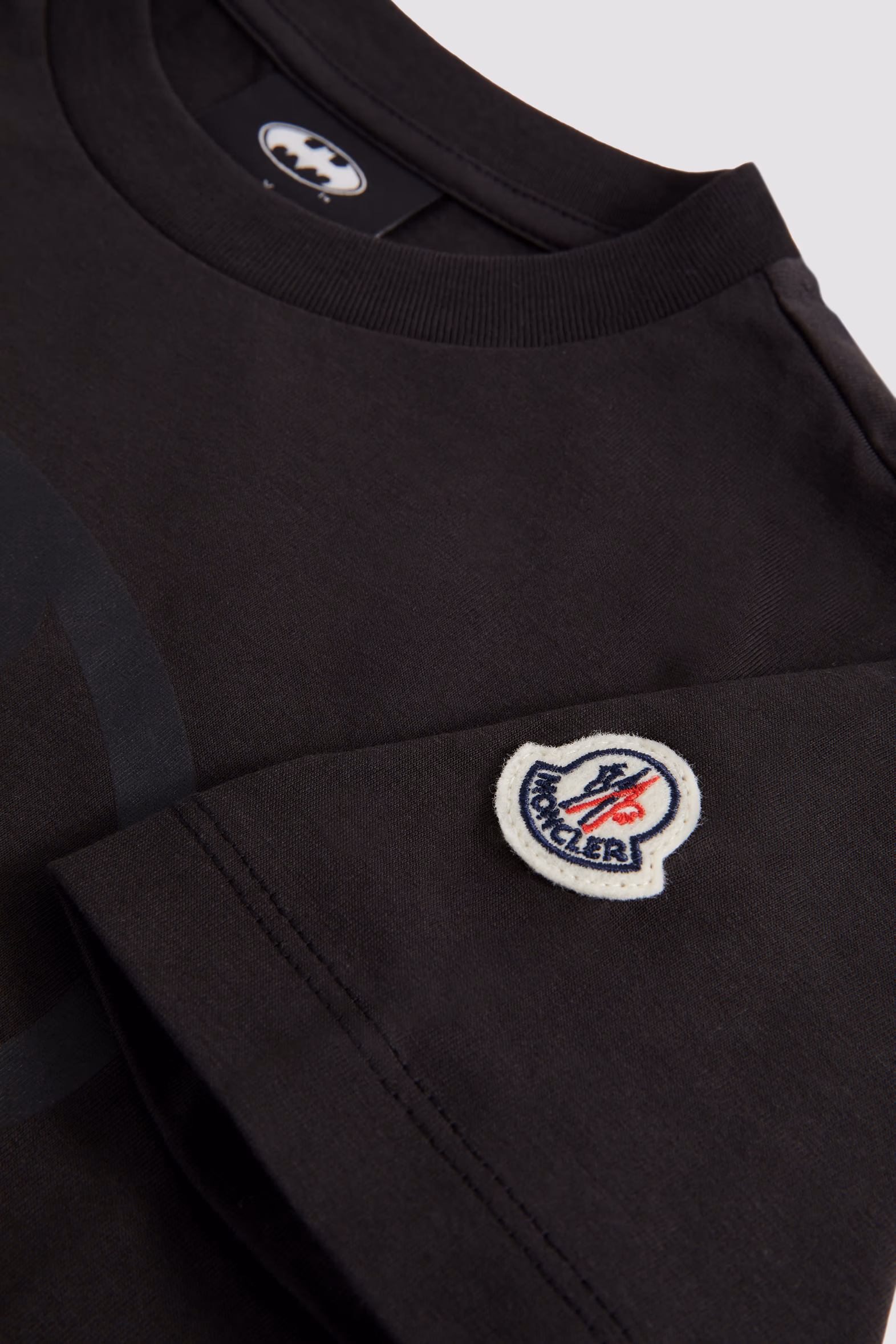 Camiseta de algodón con logotipo de Batman Niño Negro Moncler 5